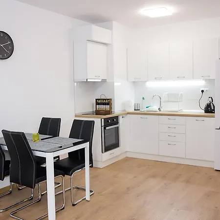 Moderno 1 -bedroom With Patio