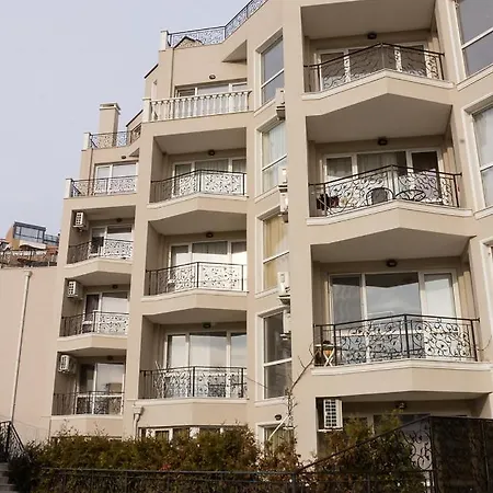 Moderno 1 -bedroom With Patio * Varna